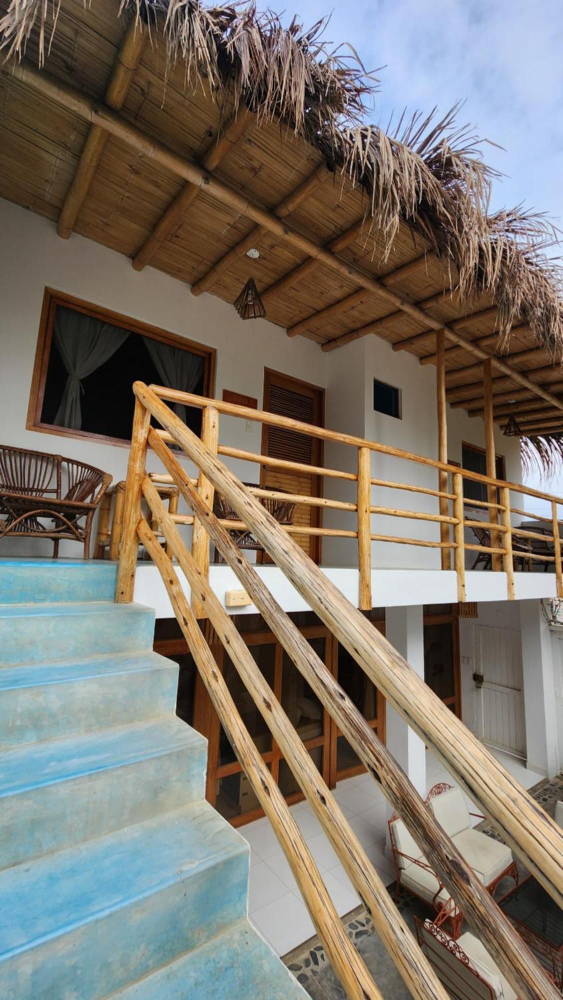 Kinti Guest House Mancora Ngoại thất bức ảnh