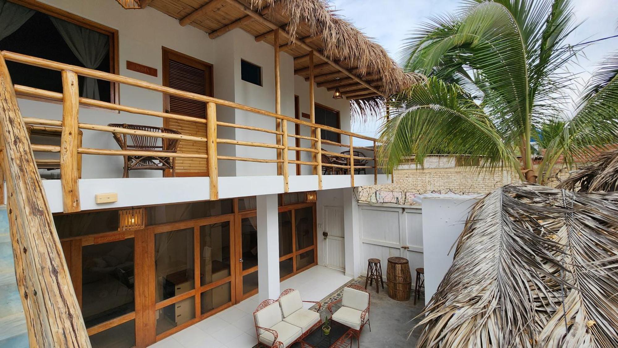 Kinti Guest House Mancora Ngoại thất bức ảnh