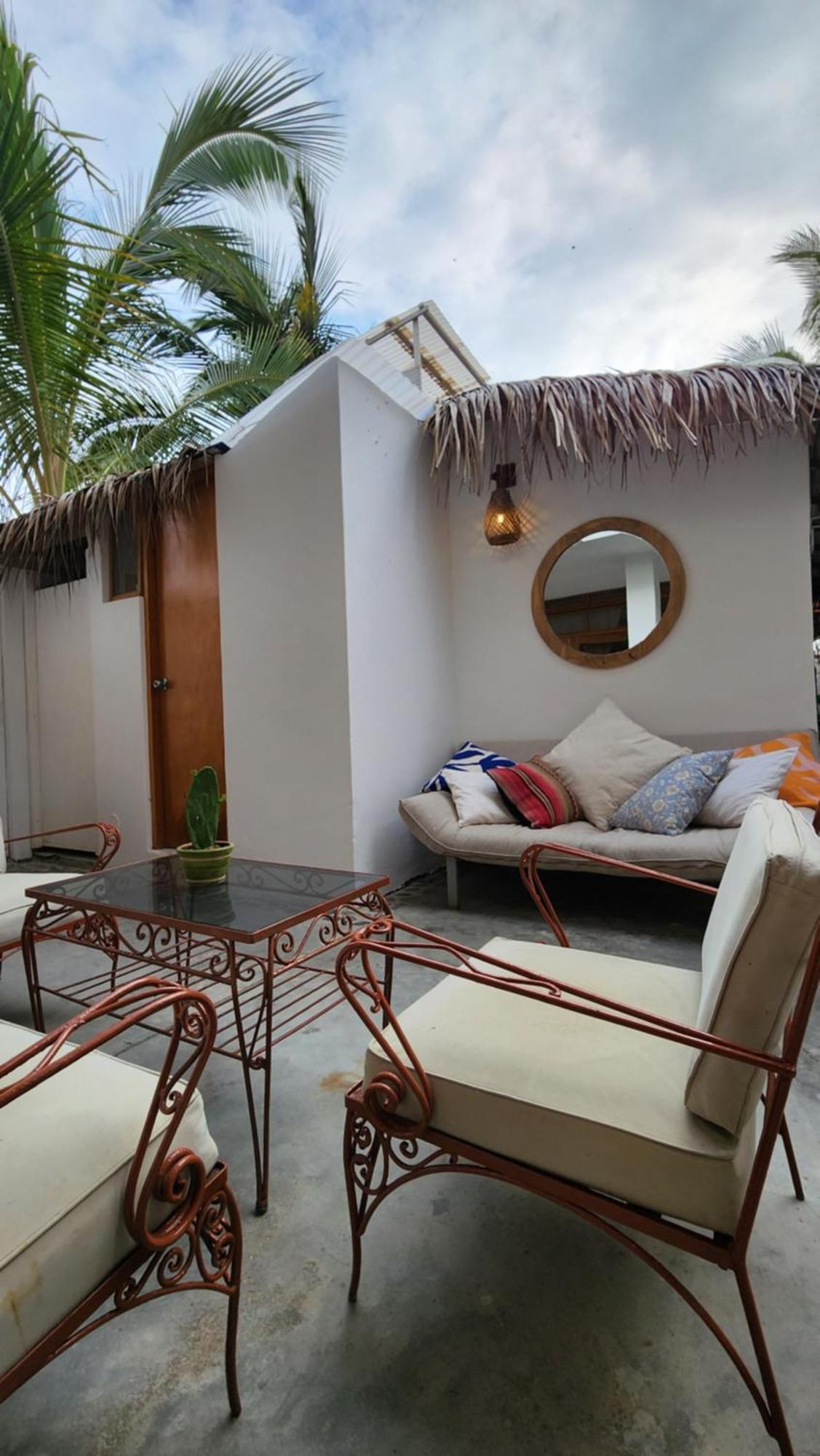 Kinti Guest House Mancora Ngoại thất bức ảnh