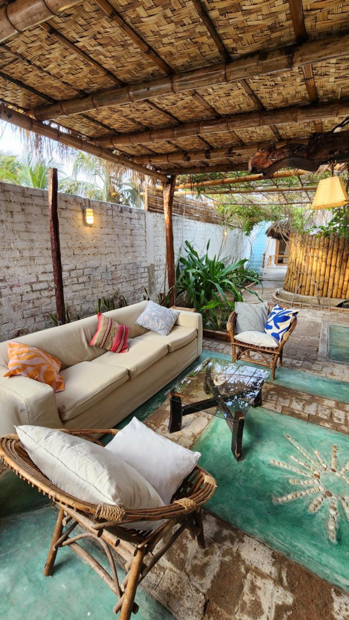Kinti Guest House Mancora Ngoại thất bức ảnh