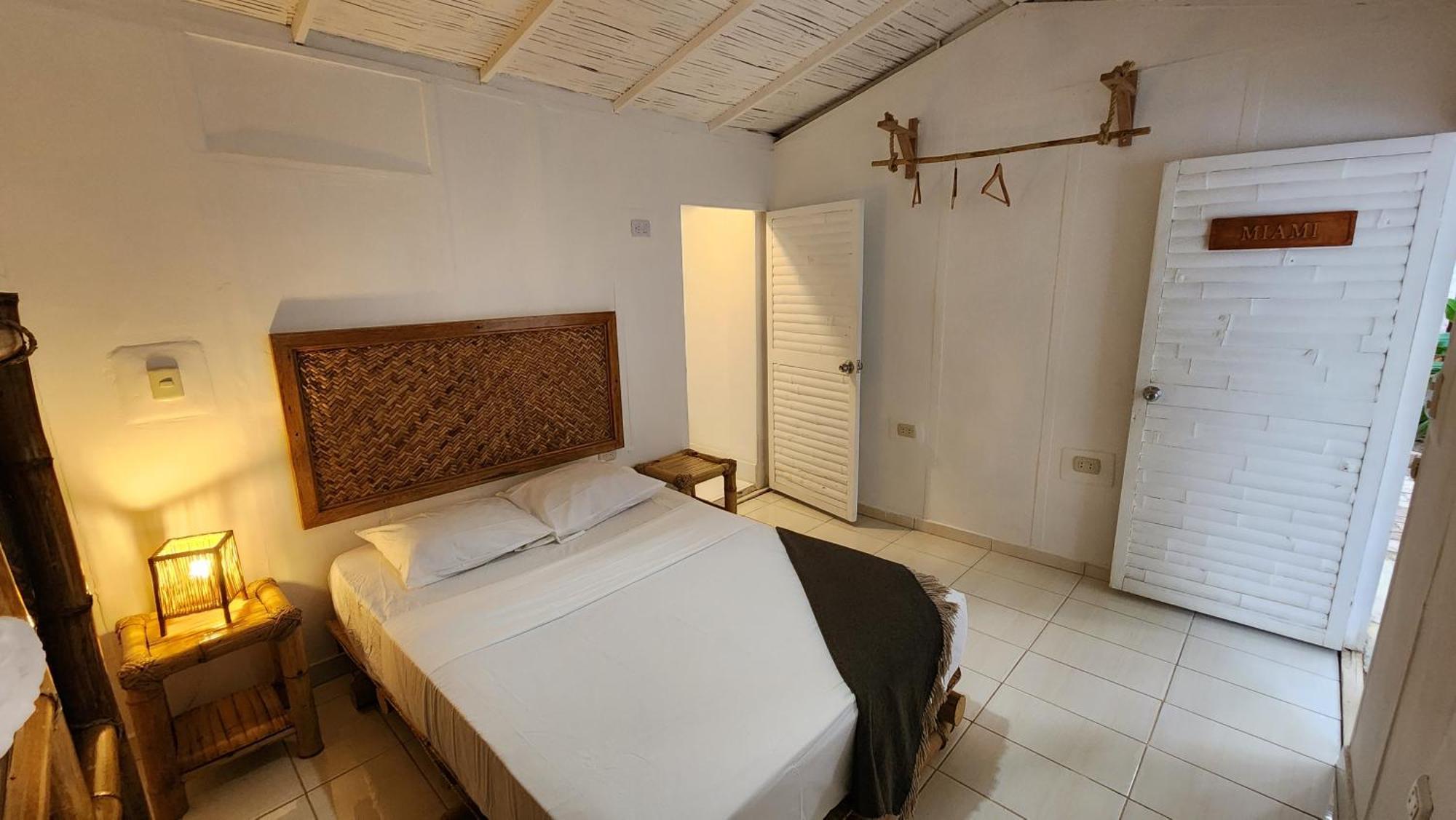 Kinti Guest House Mancora Ngoại thất bức ảnh
