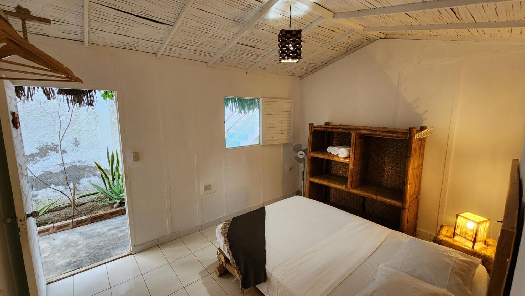 Kinti Guest House Mancora Ngoại thất bức ảnh