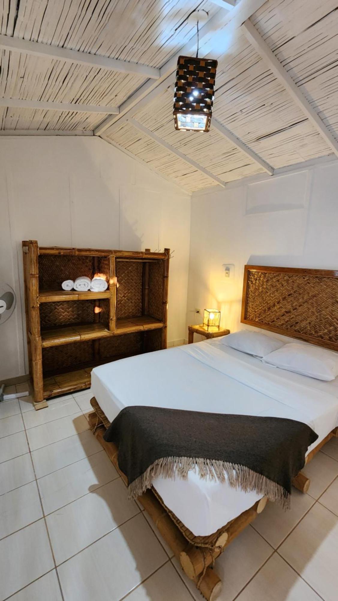 Kinti Guest House Mancora Ngoại thất bức ảnh