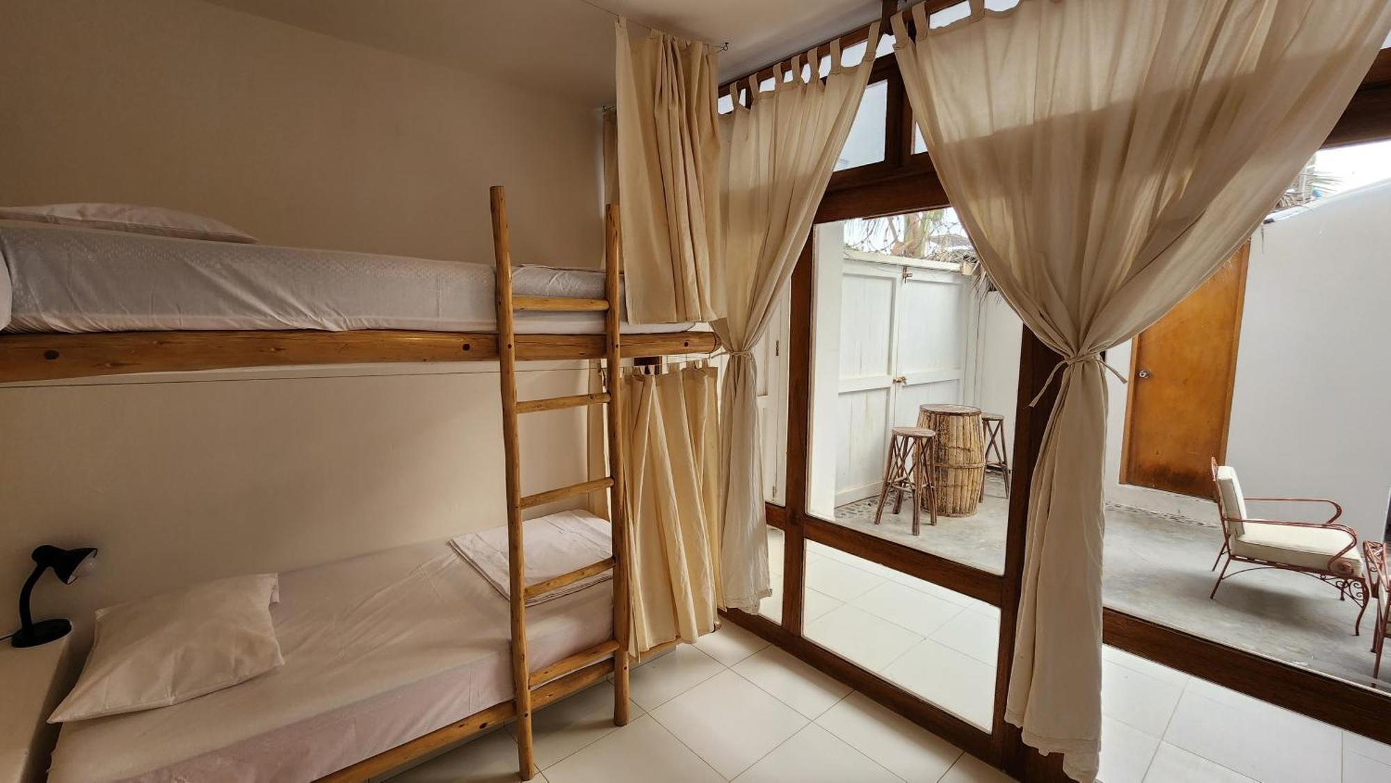 Kinti Guest House Mancora Ngoại thất bức ảnh