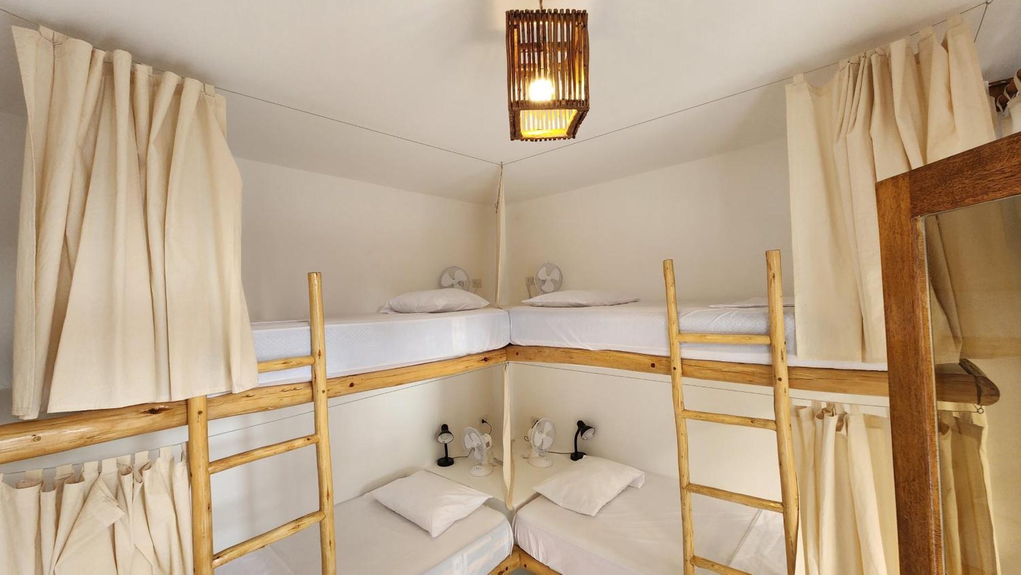Kinti Guest House Mancora Ngoại thất bức ảnh