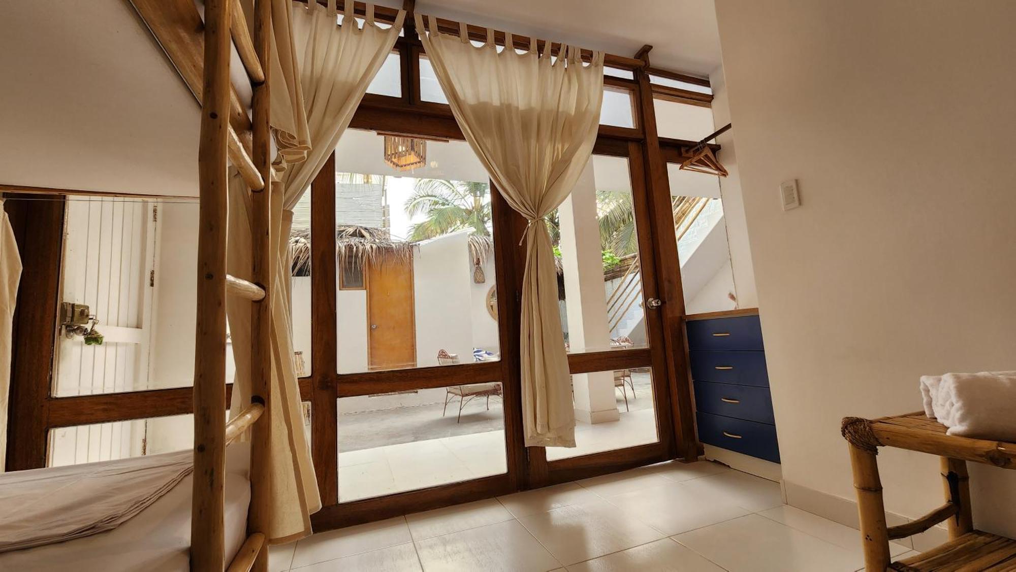 Kinti Guest House Mancora Ngoại thất bức ảnh