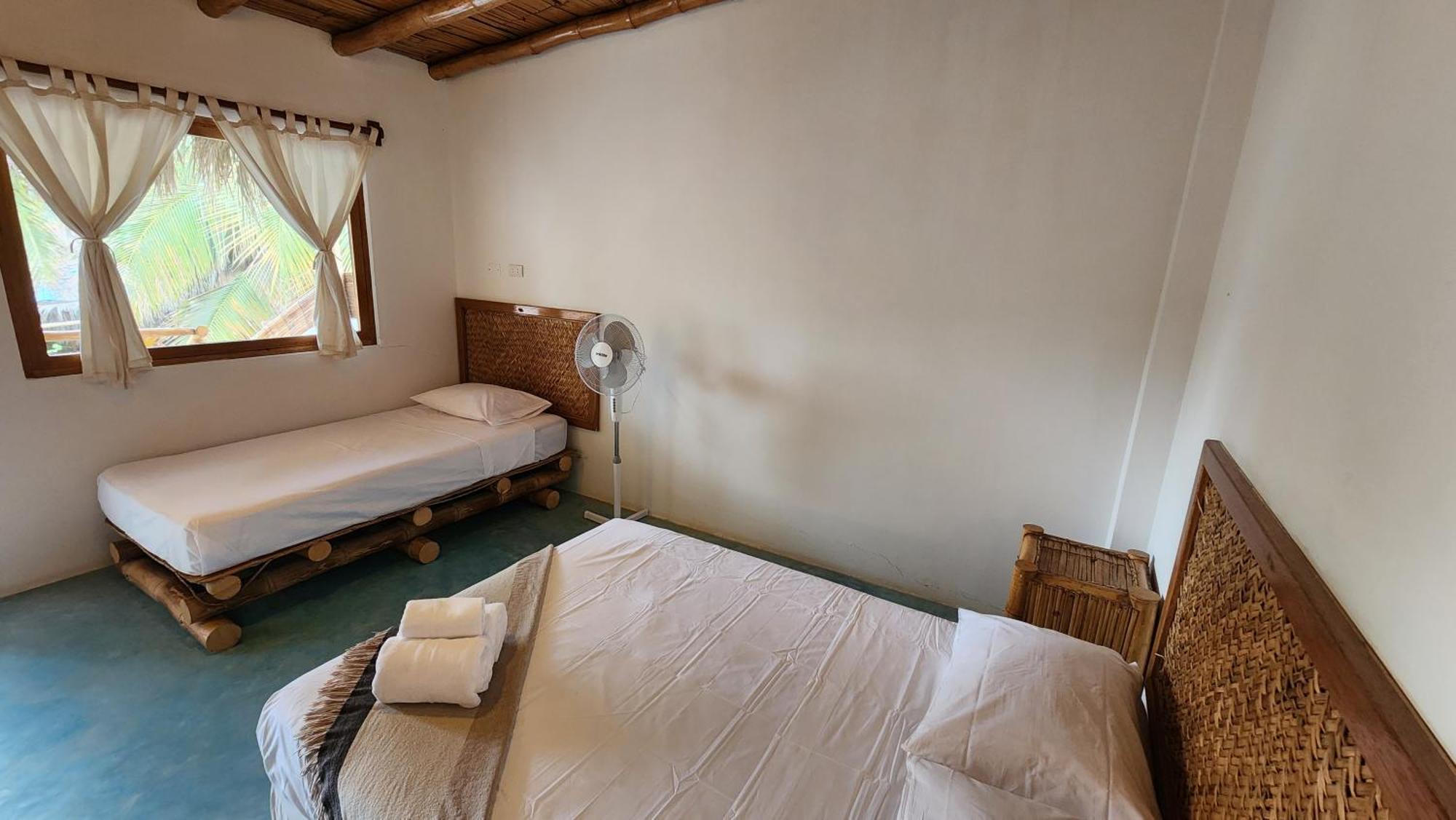 Kinti Guest House Mancora Ngoại thất bức ảnh